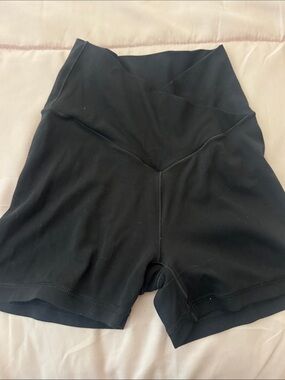 aerie Black High-Rise V-Waist Bike Shorts